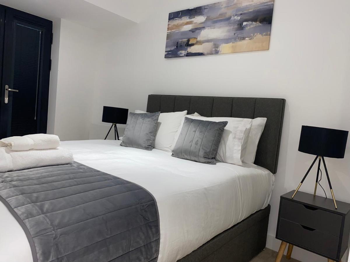 Roomotel - Broadoaks Apartments Σόλιχαλ Εξωτερικό φωτογραφία
