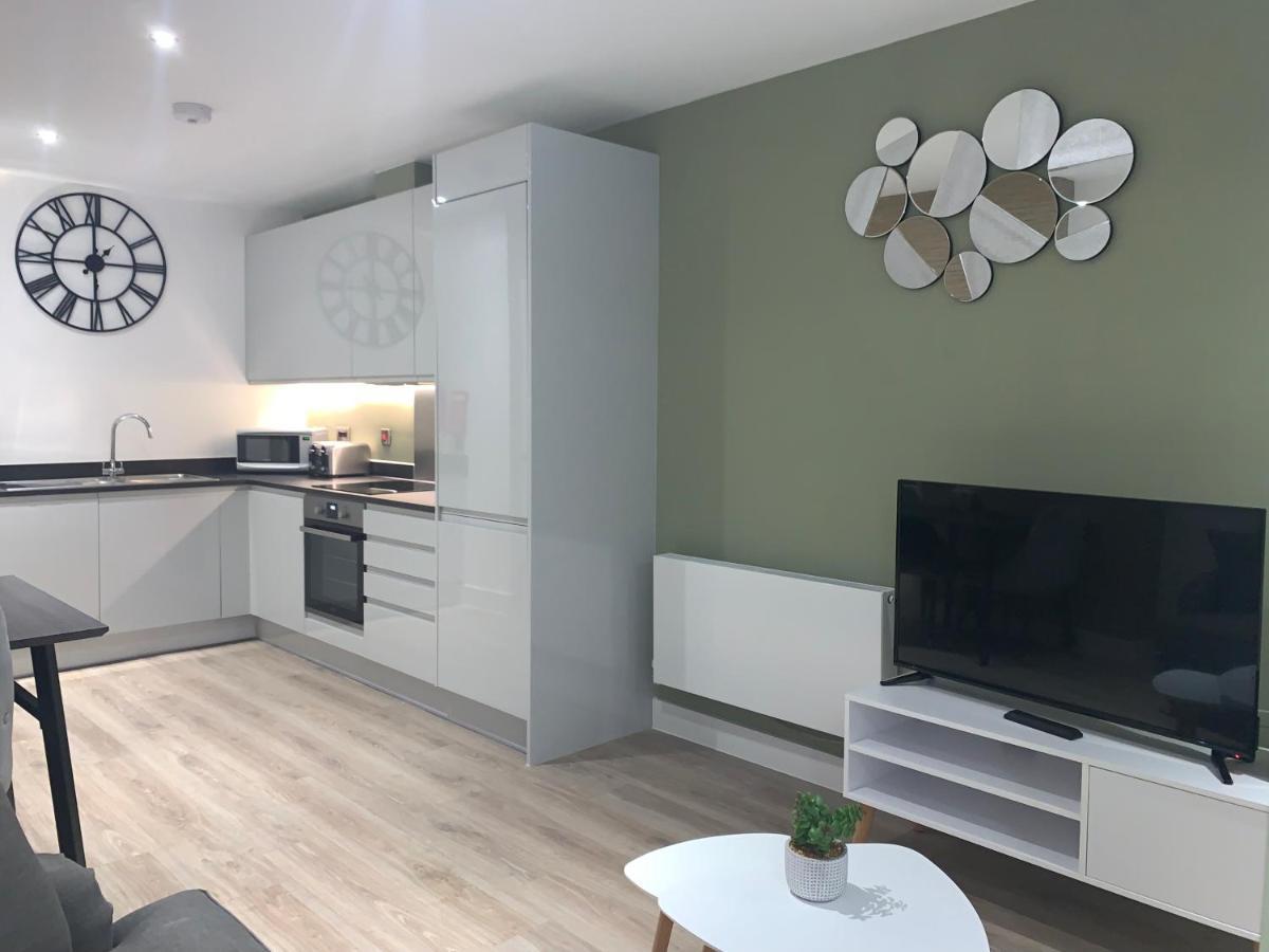 Roomotel - Broadoaks Apartments Σόλιχαλ Εξωτερικό φωτογραφία