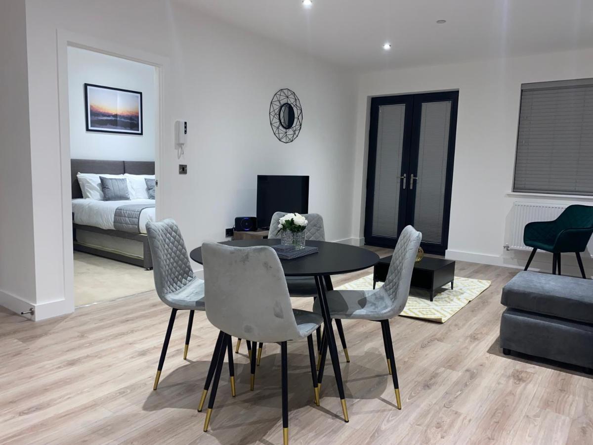 Roomotel - Broadoaks Apartments Σόλιχαλ Εξωτερικό φωτογραφία