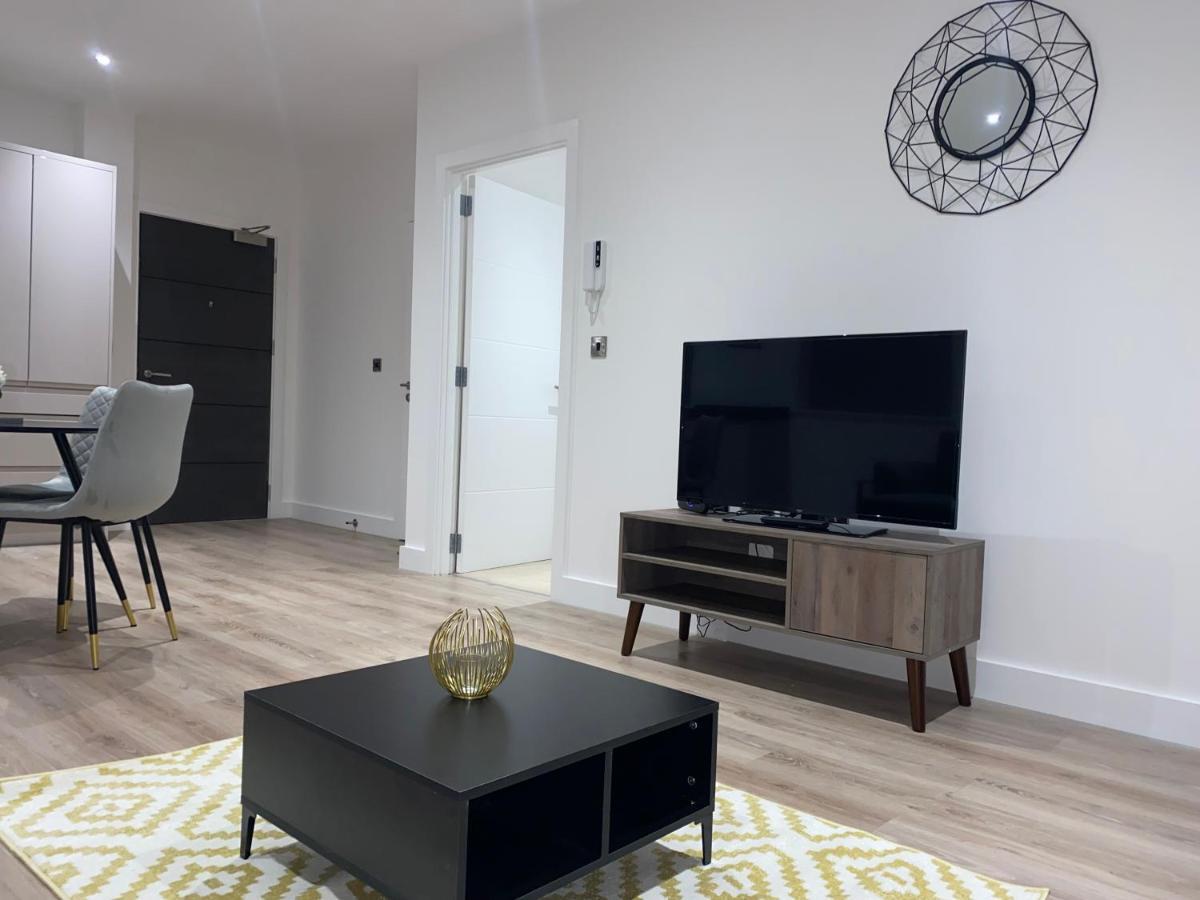 Roomotel - Broadoaks Apartments Σόλιχαλ Εξωτερικό φωτογραφία