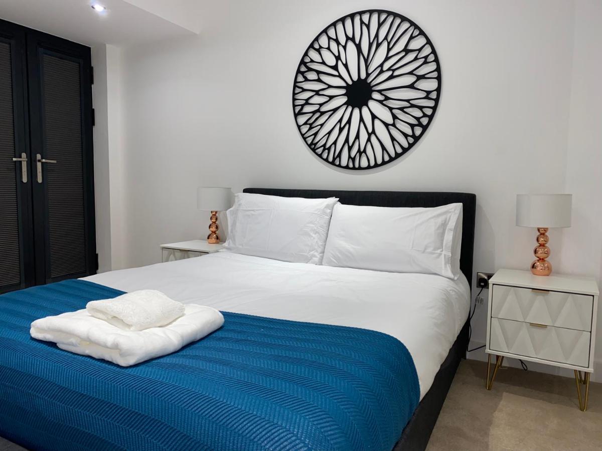 Roomotel - Broadoaks Apartments Σόλιχαλ Εξωτερικό φωτογραφία