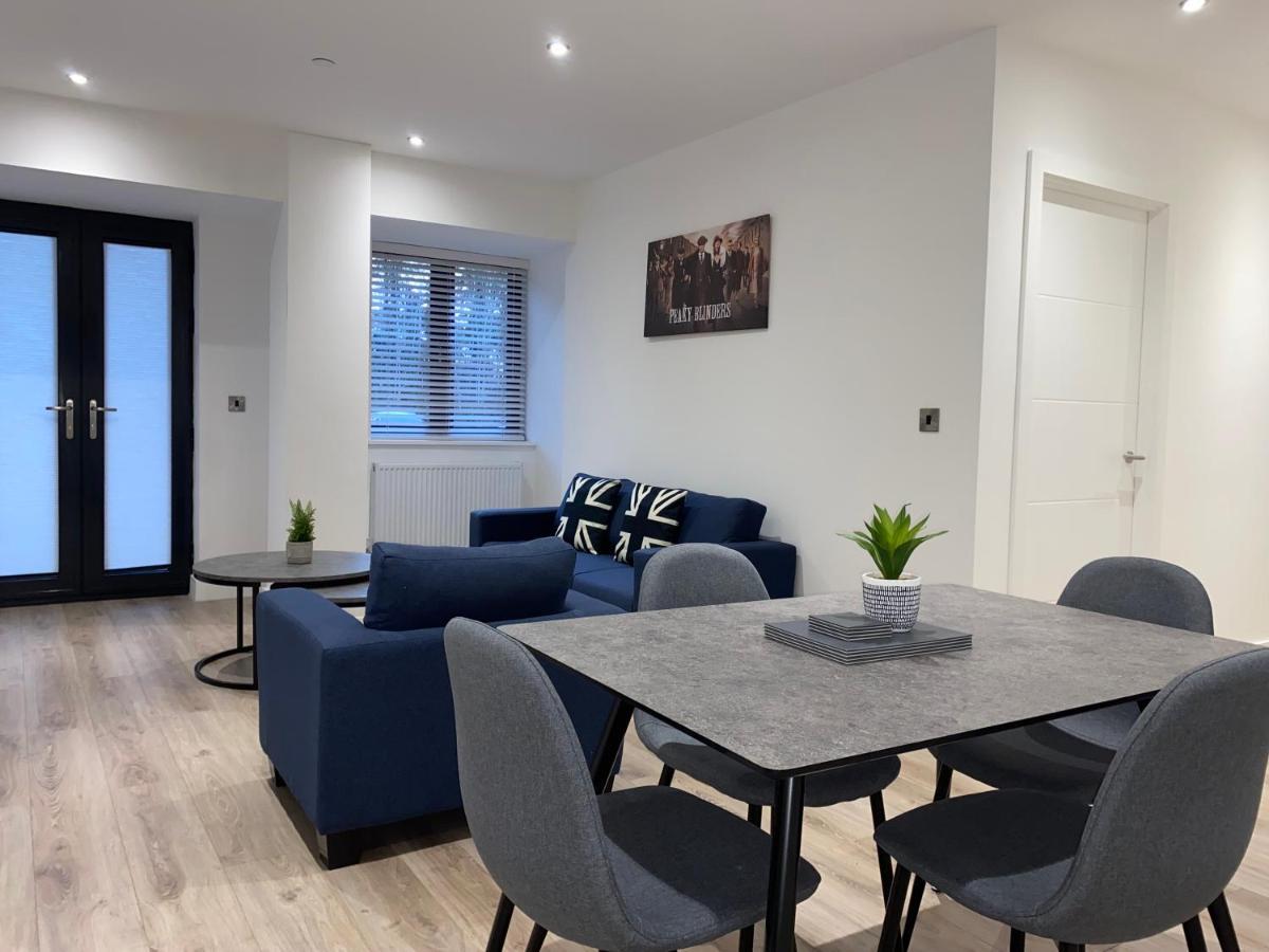 Roomotel - Broadoaks Apartments Σόλιχαλ Εξωτερικό φωτογραφία