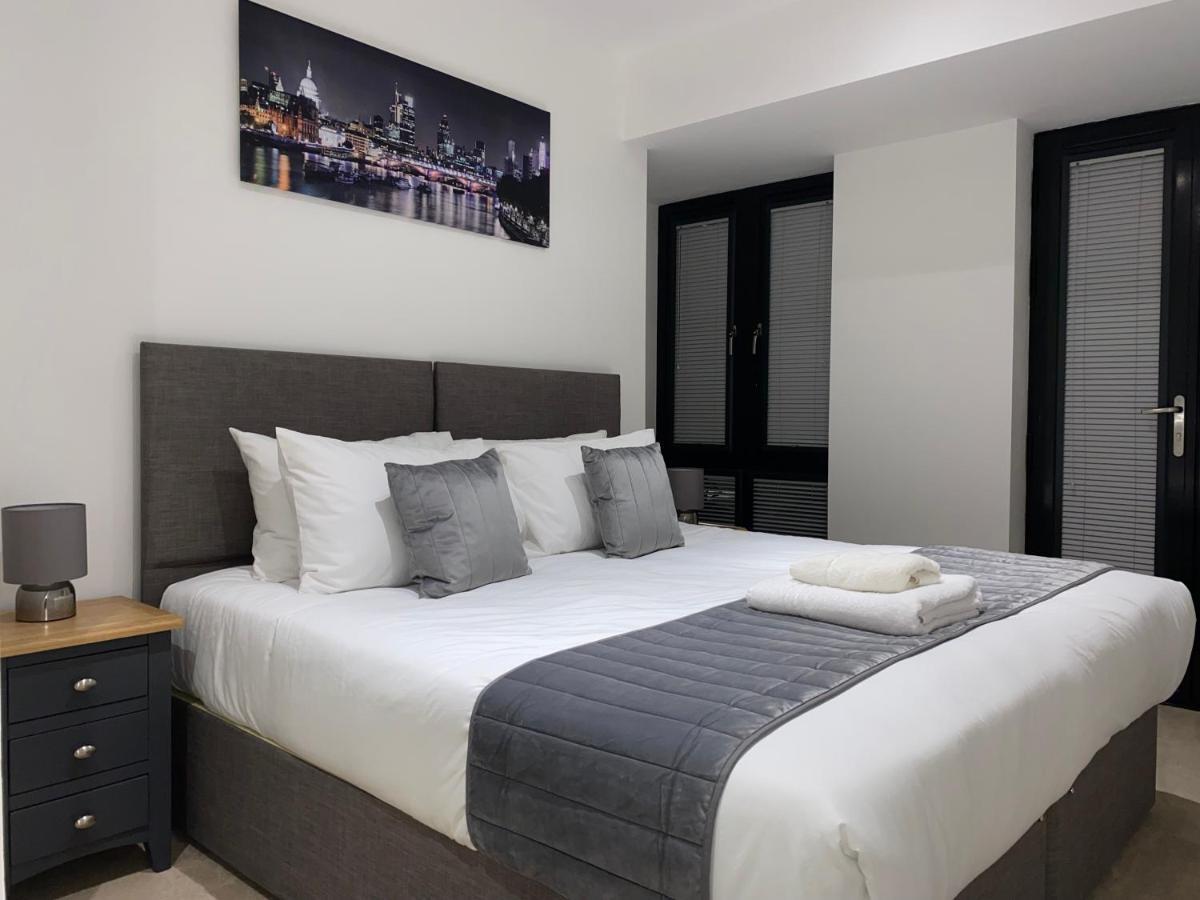 Roomotel - Broadoaks Apartments Σόλιχαλ Εξωτερικό φωτογραφία