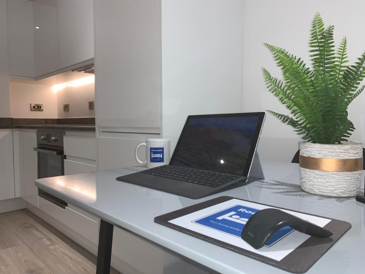 Roomotel - Broadoaks Apartments Σόλιχαλ Εξωτερικό φωτογραφία