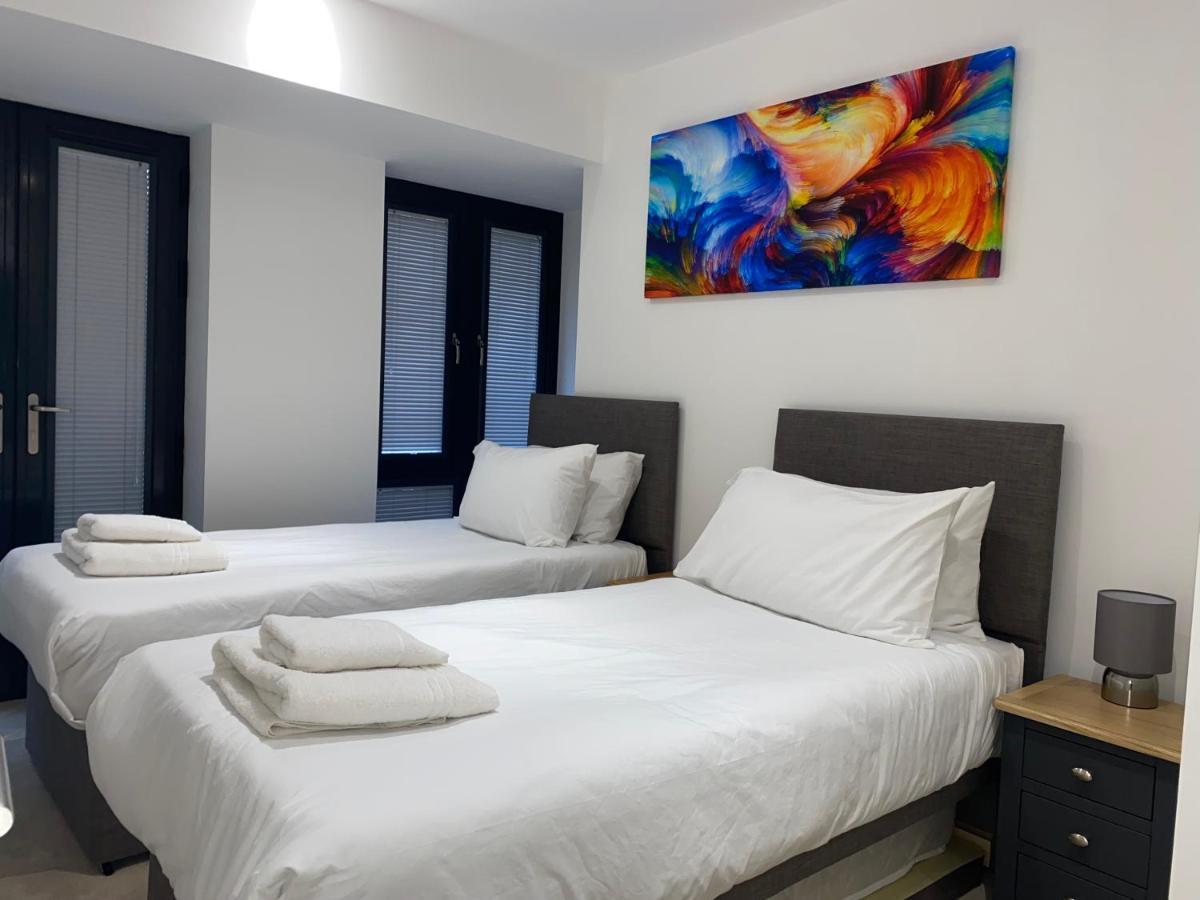 Roomotel - Broadoaks Apartments Σόλιχαλ Εξωτερικό φωτογραφία