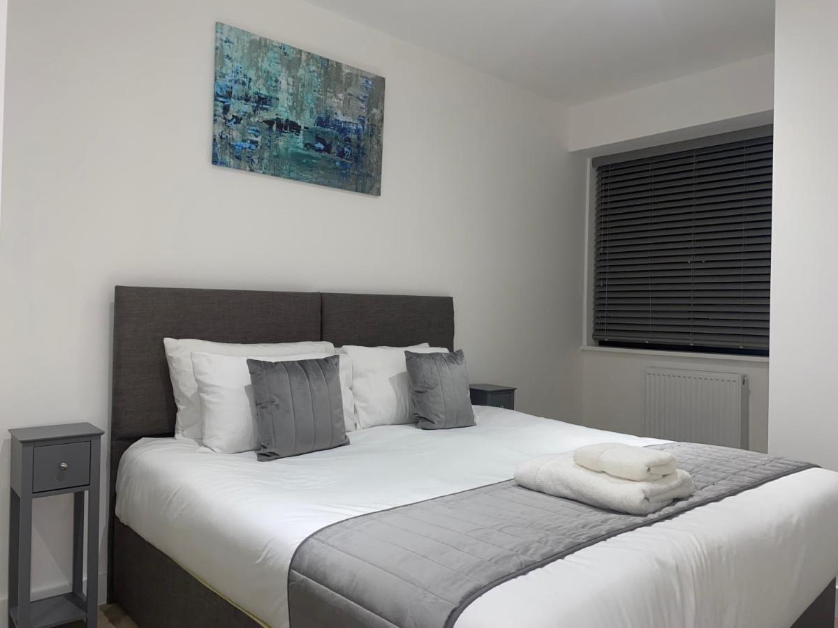 Roomotel - Broadoaks Apartments Σόλιχαλ Εξωτερικό φωτογραφία